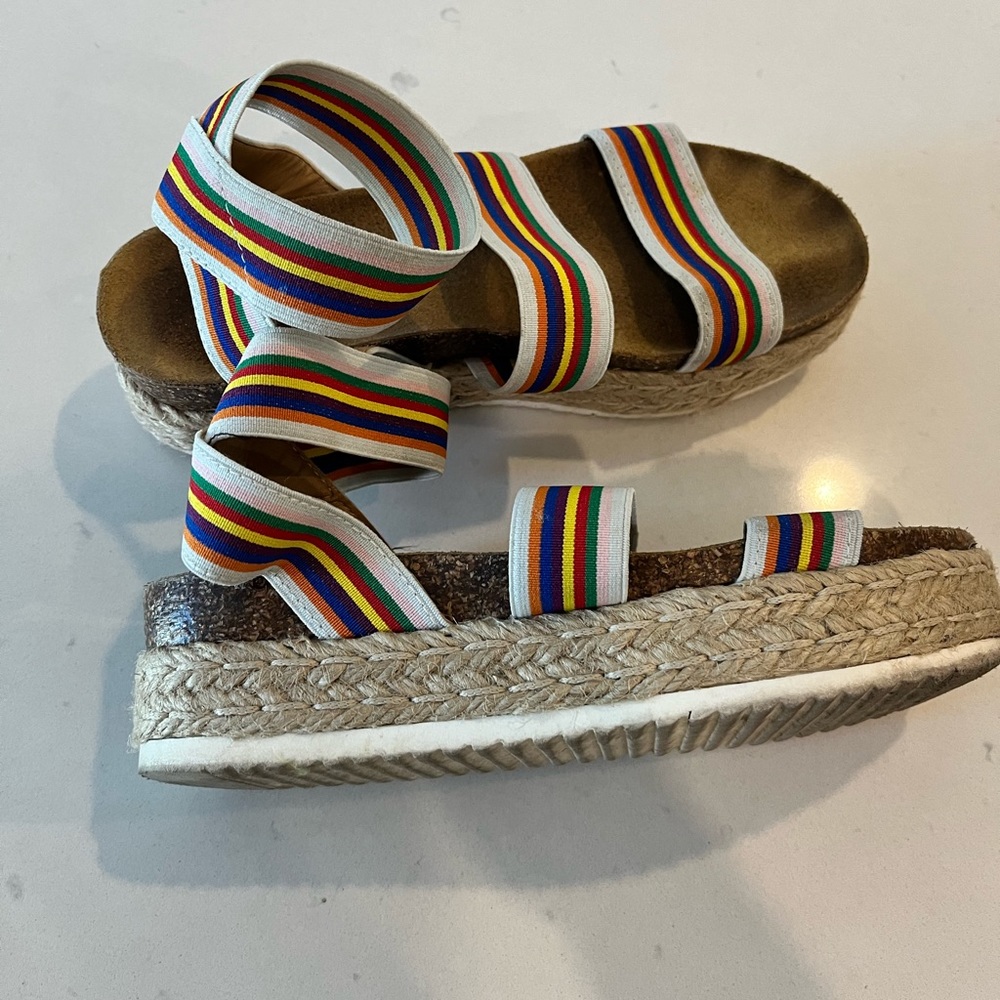 Steve Madden platform sandals